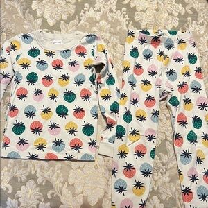 Hanna Andersson colorful strawberry Pajama Set